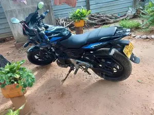 Bajaj CT100 2012