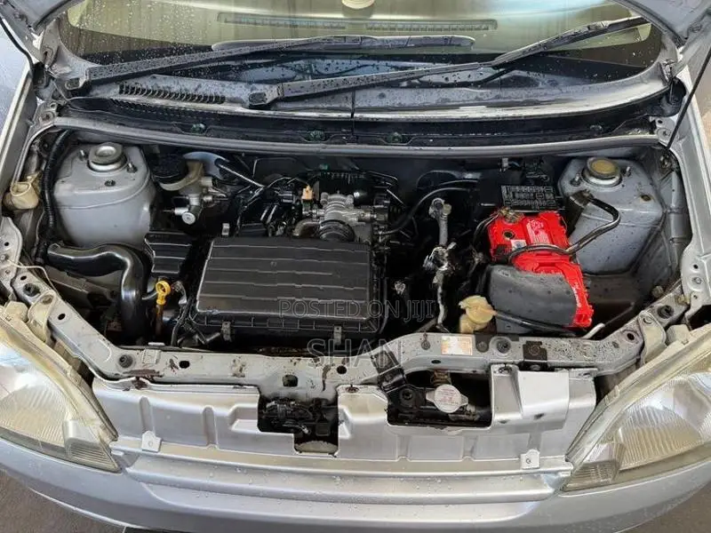Daihatsu Mira 2006