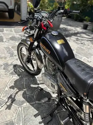 Suzuki GN 125 2026