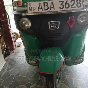 Bajaj RE 2015