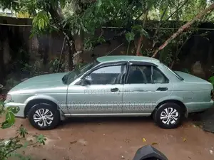 Nissan Sunny 1993