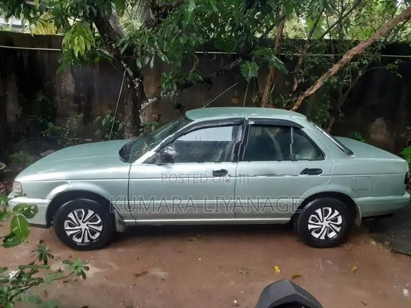 Nissan Sunny 1993