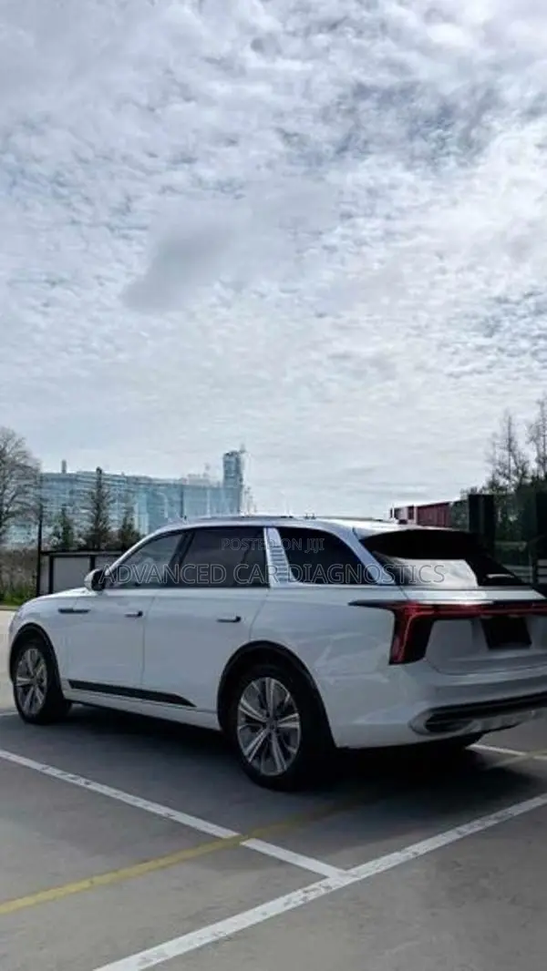 Hongqi R Royce E HS9 2026