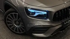 Mercedes Benz GLB 180 AMG LINE Plus 2025