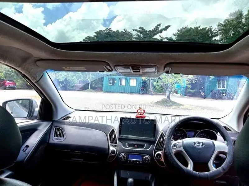 Hyundai Tucson SUN ROOF 2013