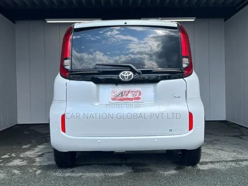 Toyota Sienta G HEV 7 Seater 2025