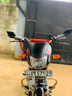 Bajaj CT100 2013