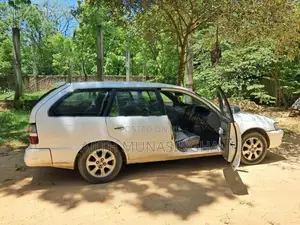 Toyota Corolla 1999