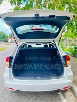 Honda Vezel 2016
