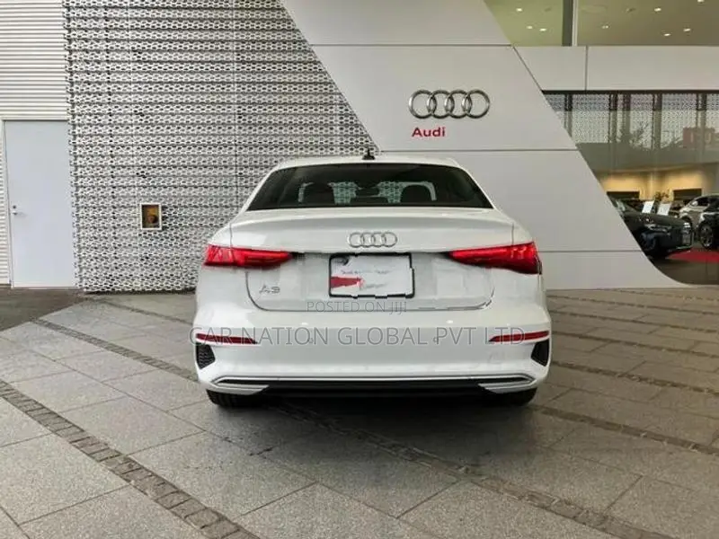 Audi A3 Sedan 30TFSI Advance 2024