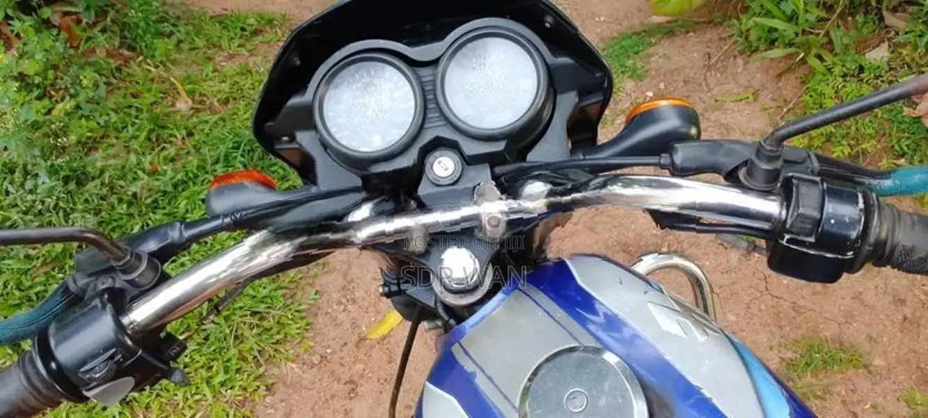 Bajaj CT100 2006