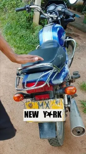 Bajaj CT100 2006