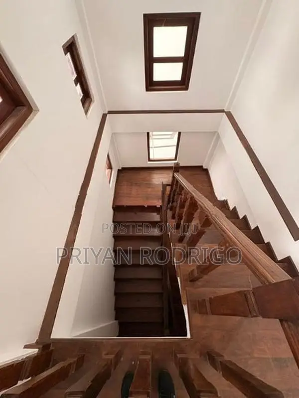 Piliyandala Koskanatta Road 06 BR House on 12.5 Perches of Land for Sa