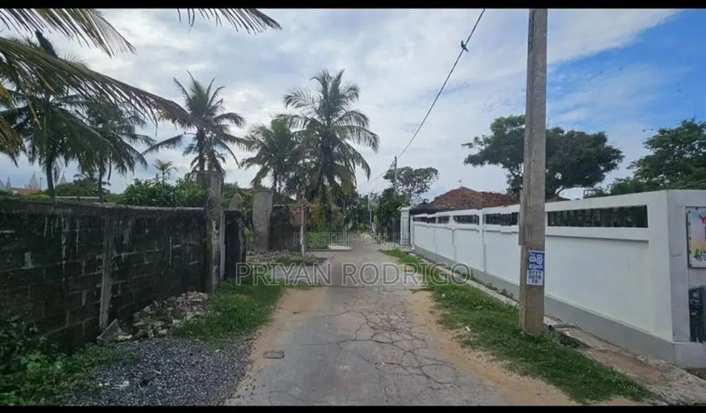 Negombo, Sooriya Road 63 Perches of Beach view Property for Sale