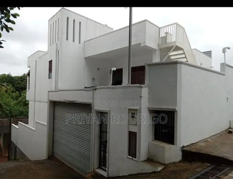 Malabe - Bangalawatta Rd 02 Storied House on 10 Perches of Land for Sa