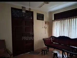 Wattala, 12 Perches of Land with and Old 2 Storied House for Sale