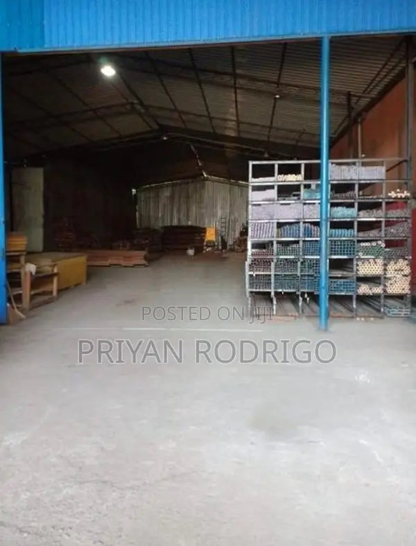 Piliyandala 34.7 Perches Prime Commercial Property for Sale (Warehouse
