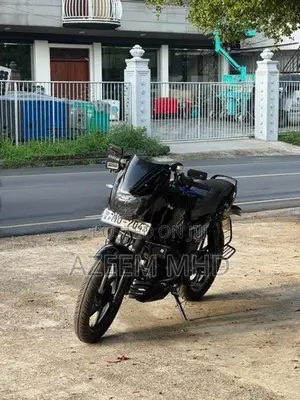 Bajaj Pulsar 180 2005