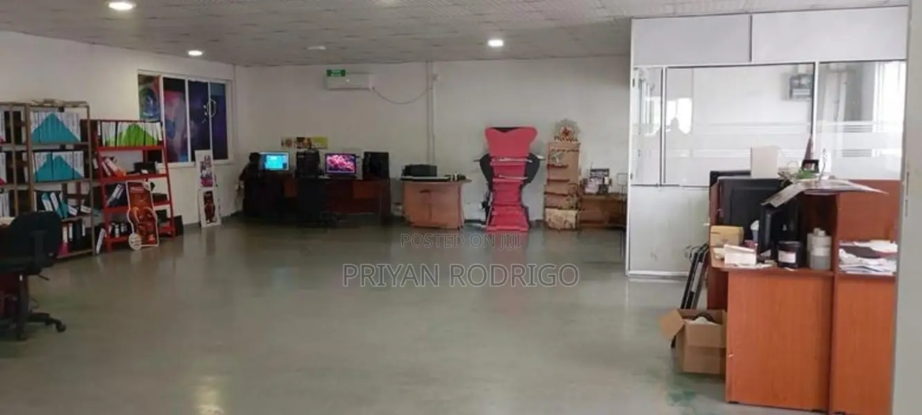Kesbewa–Bandaragama Main Road Factory Built to ISO standards for Sale
