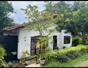 Wattala 04 Bed Room House on 18.71 Perches of Land for Sale
