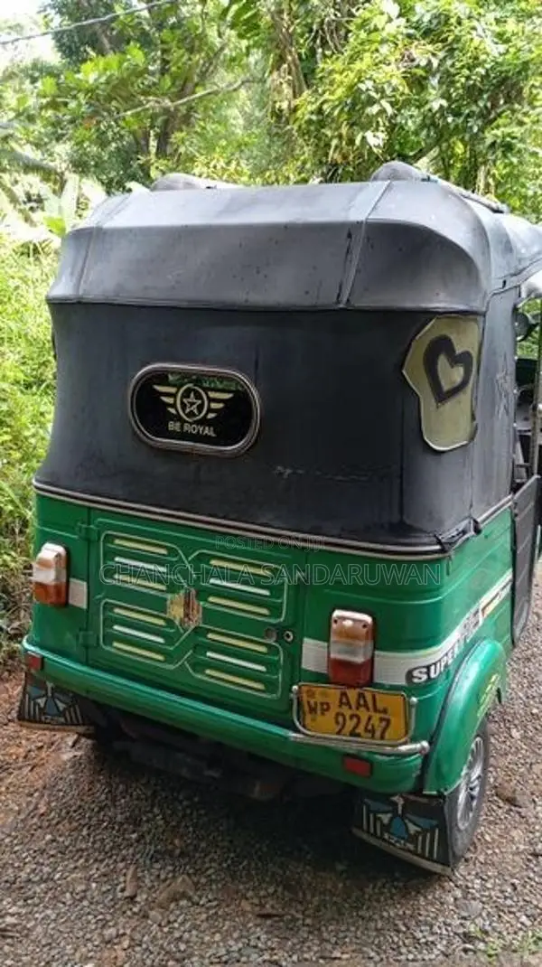 Bajaj RE 2014
