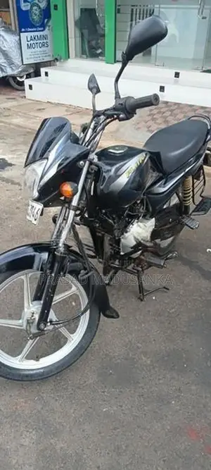 Bajaj Platina 100 2018