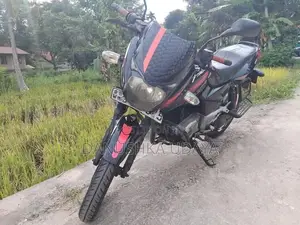 Bajaj Pulsar 150 2015