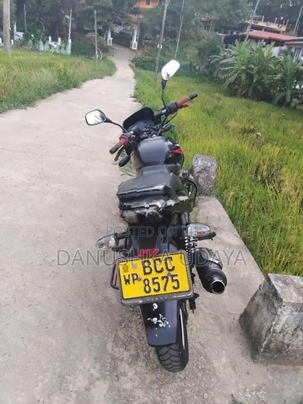 Bajaj Pulsar 150 2015