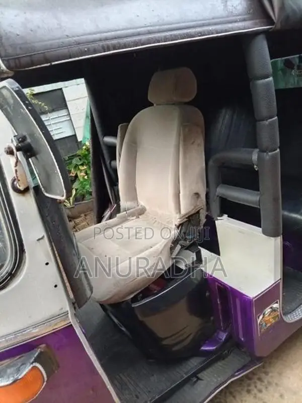 Bajaj RE 2 Storke 1999