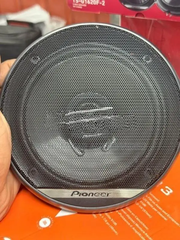 Pioneer 1620F Speakers 6 Inch Size