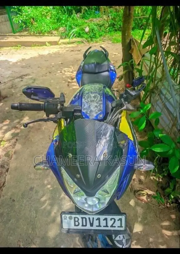 Bajaj Pulsar AS 150 2015