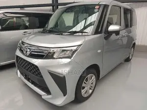 Toyota Roomy 2023