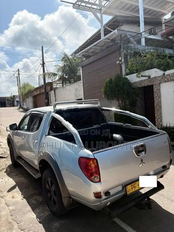 Mitsubishi L200 Full Option 2007