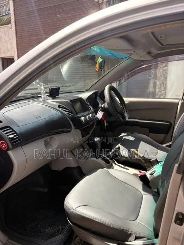 Mitsubishi L200 Full Option 2007