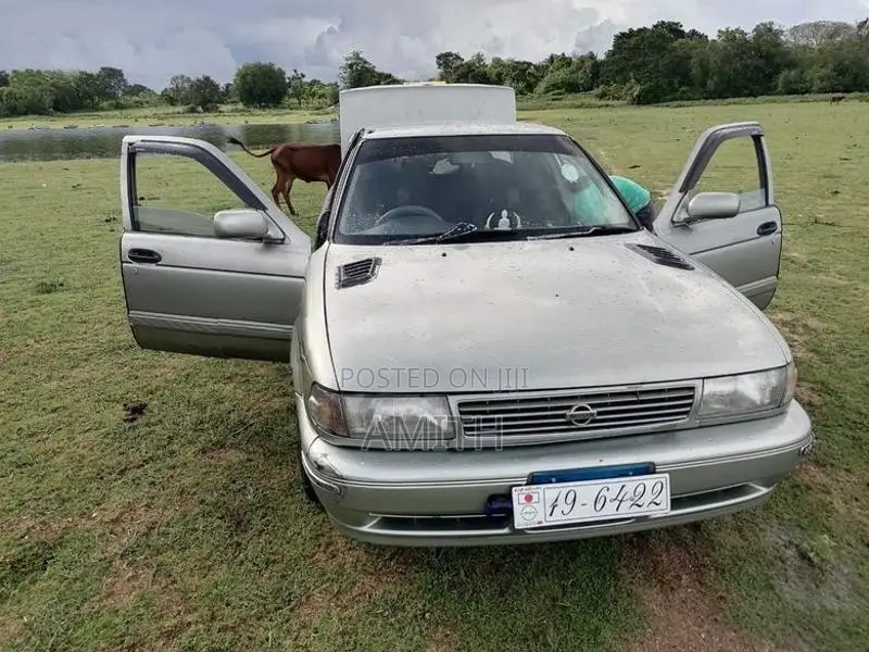 Nissan Sunny 1992