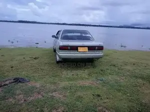 Nissan Sunny 1992