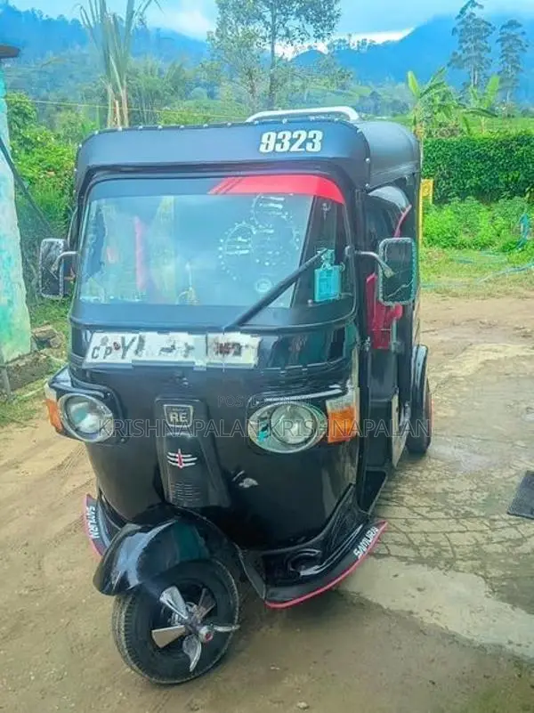 Bajaj RE 2011