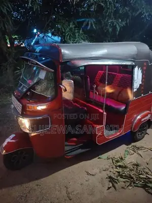 Bajaj RE 2014