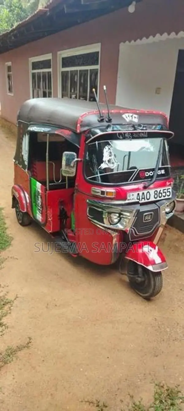 Bajaj RE 2014