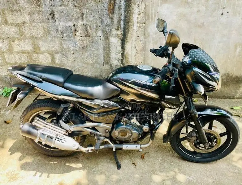 Bajaj Pulsar 150 Twin Disc 2018