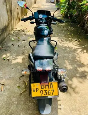 Bajaj Pulsar 150 Twin Disc 2018