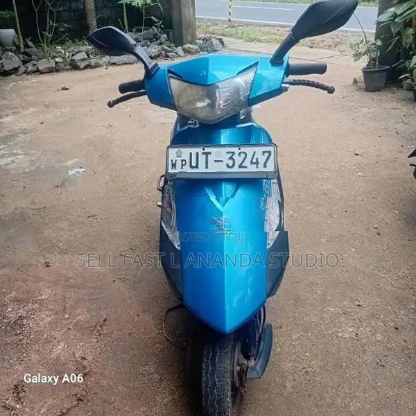 Bajaj Kristal 2007