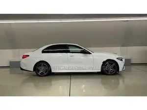 Mercedes Benz C200 Sport AMG Line 2025