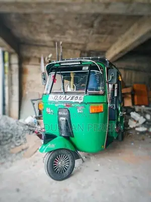 Bajaj RE 2009