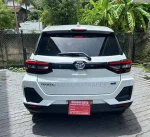 Toyota Raize Hybrid Z BSM 2026