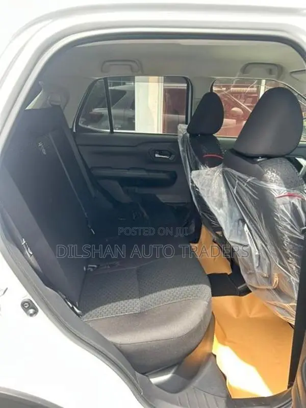 Toyota Raize Hybrid Z BSM 2026