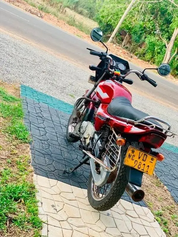 Bajaj CT100 2009