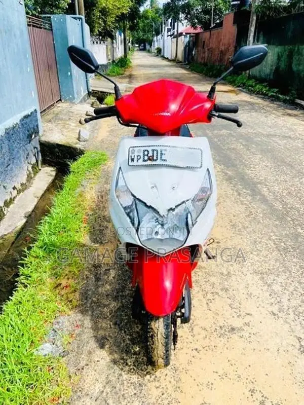 Honda Dio 2015