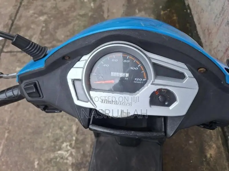 Mahindra Gusto 2017