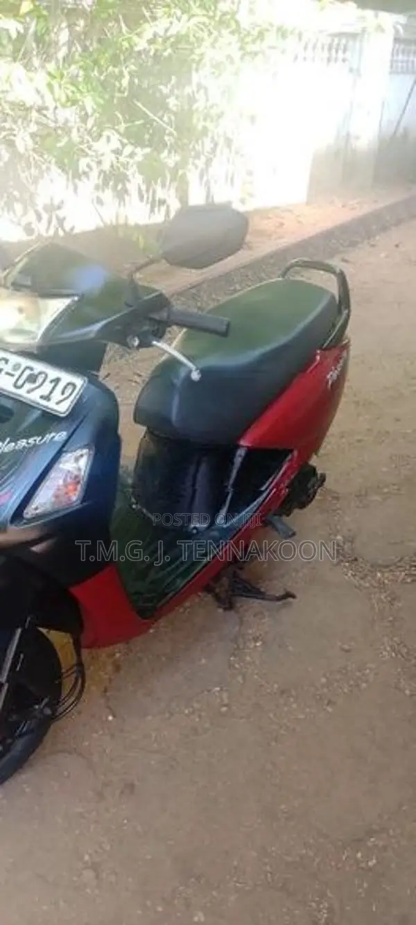 Hero Pleasure Plus 2010